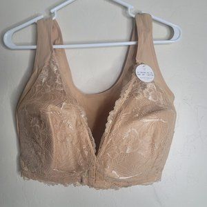 NWT Lucy Breeze 44D Beige Wire Free Lightly Lined Bra Lace Front Close